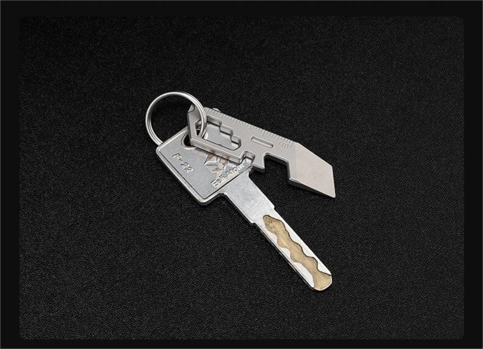 Mini Titanium Pry Bar Crowbar EDC Can Bottle Opener Screwdriver Wrench Keychain
