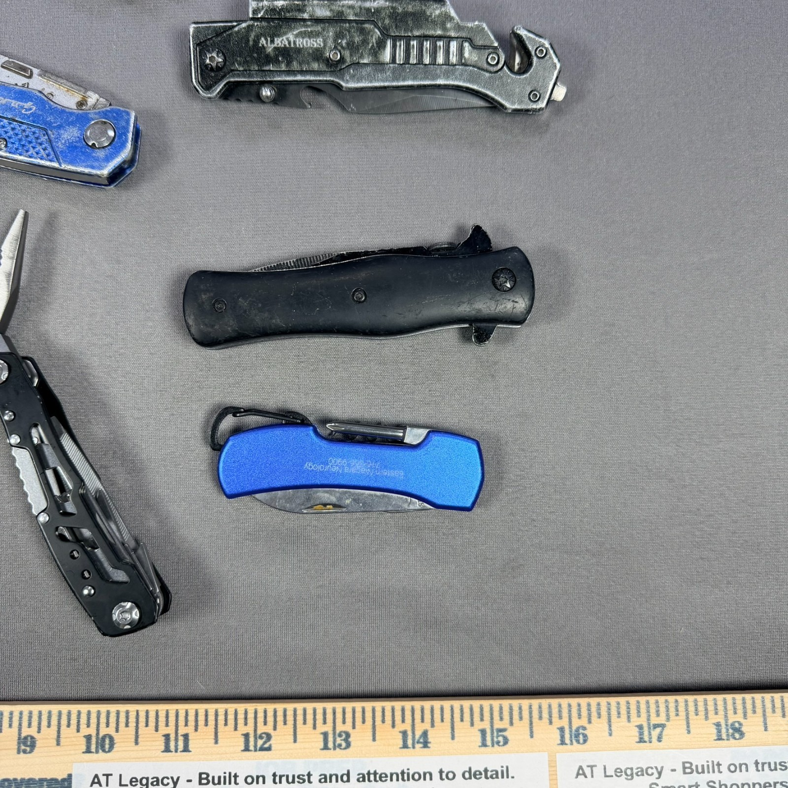 Mixed Pocket Knife Utility Multi-Tool Lot Okapi DeWalt Albatross Guidesman 13pc