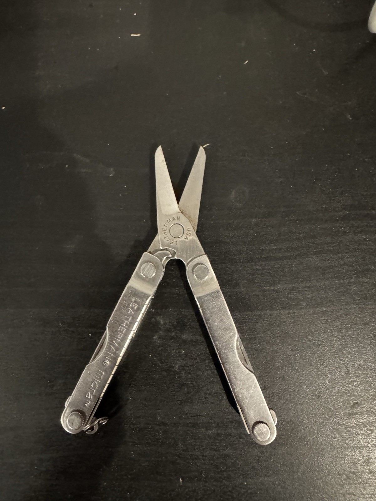 Leatherman Micra Silver Stainless Multi-Tool 10-in-1 Straight Edge 2″ Key Ring