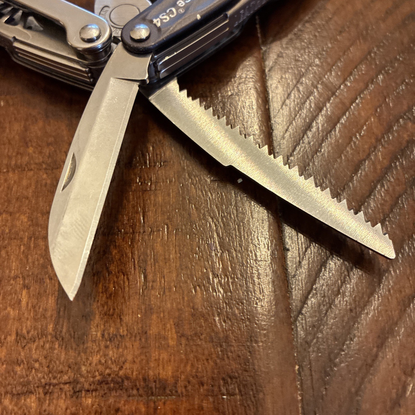 Leatherman Juice CS4 Multi Tool Discontinued Granite Gray Excellent – Read