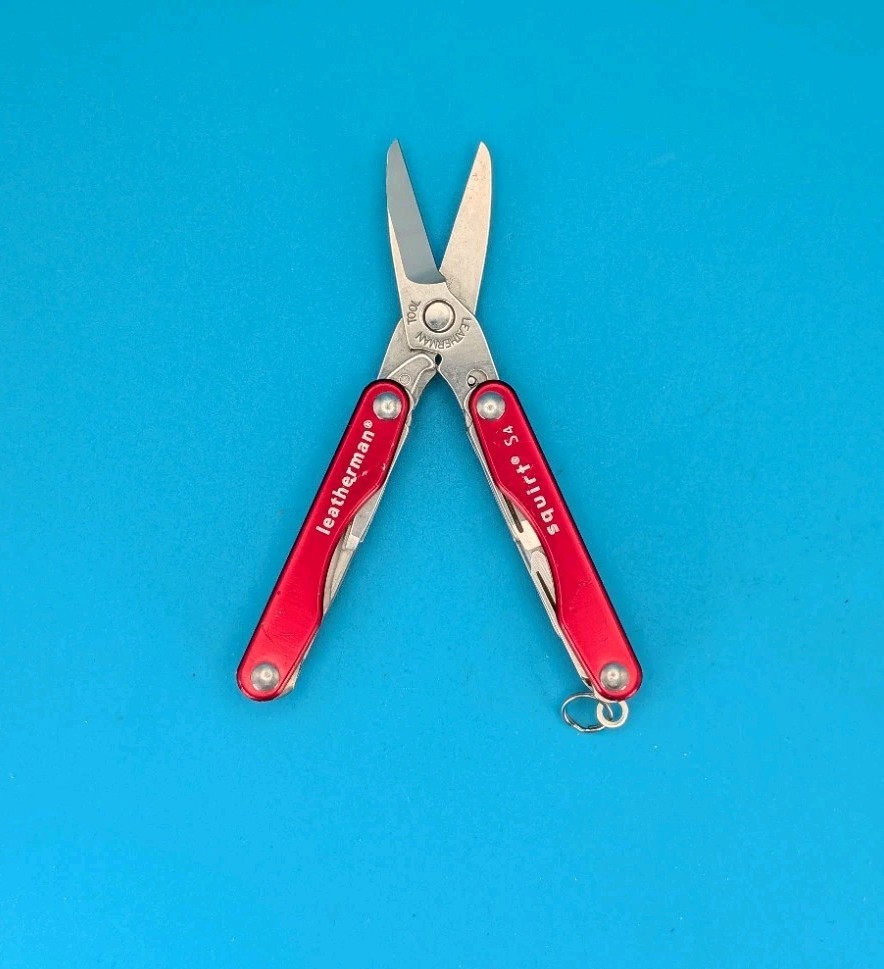 Leatherman Squirt S4 Multi-Tool, Key Ring, Retired, RED!