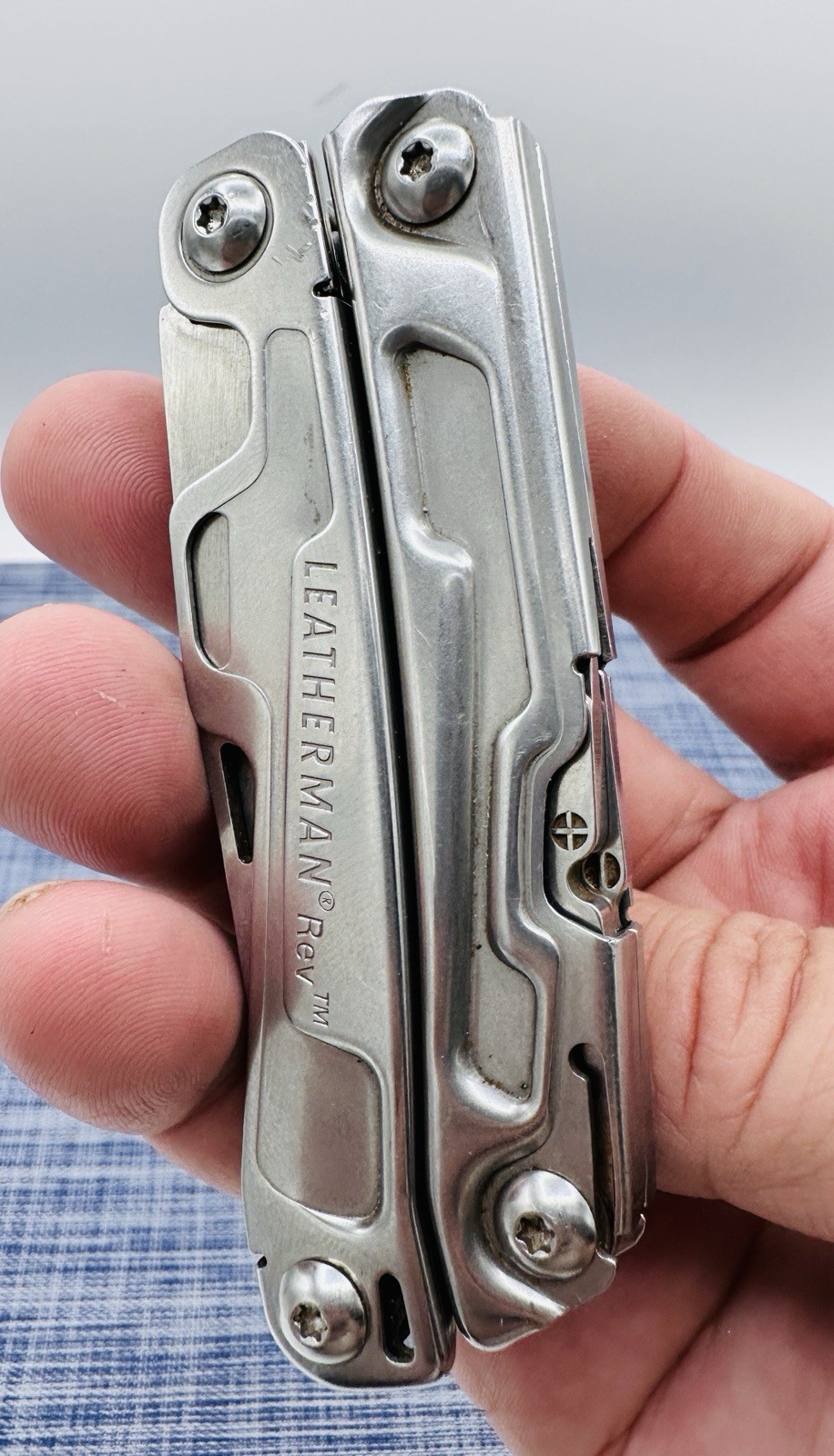 Leatherman Rev Multi Tool Knife Pliers Screwdrivers Blade – Good Condition