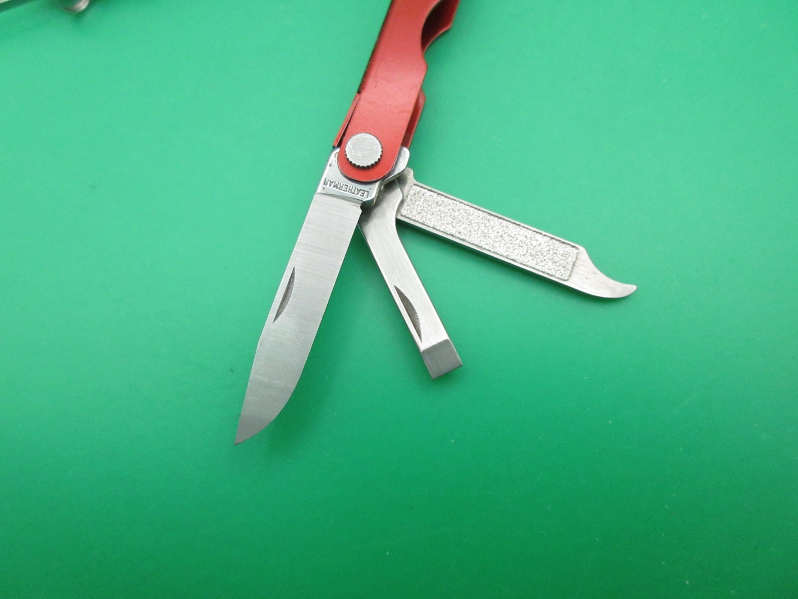 Leatherman Micra Keychain Folding Multi Tool Knife Small #100A