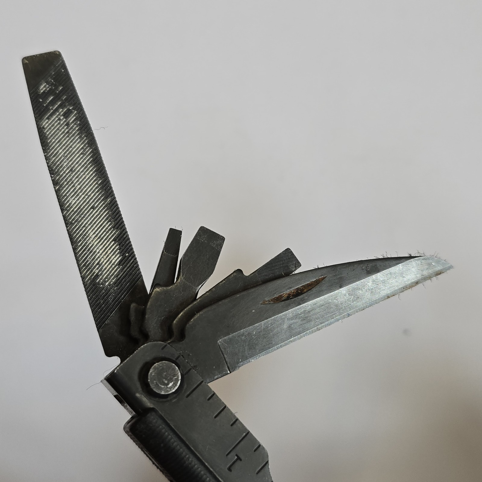 GERBER MP600 MULTI PLIERS TOOL KNIFE STAINLESS STEEL BLACK OXIDE & SHEATH