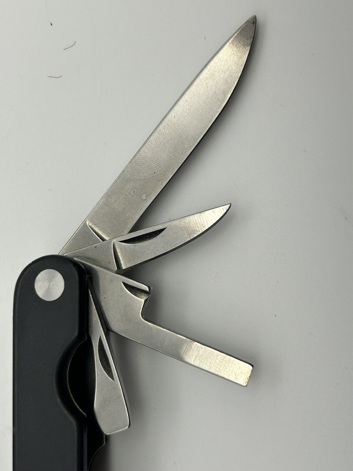 Remington foldable survival multi-tool knife China Stainless Fold To 4” Black