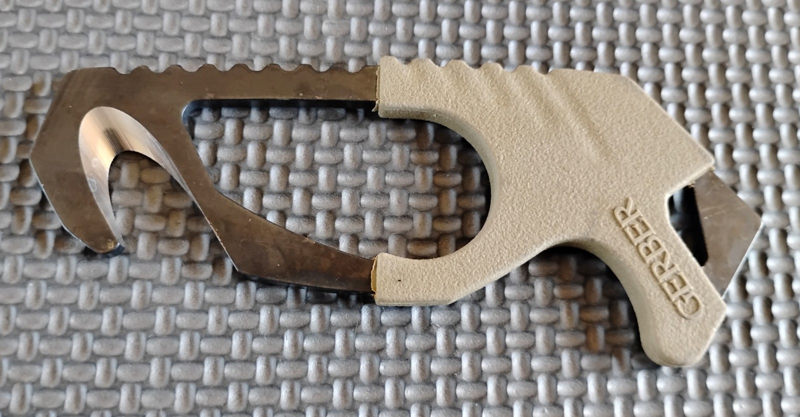 Gerber Strap Cutter Emergency Tool