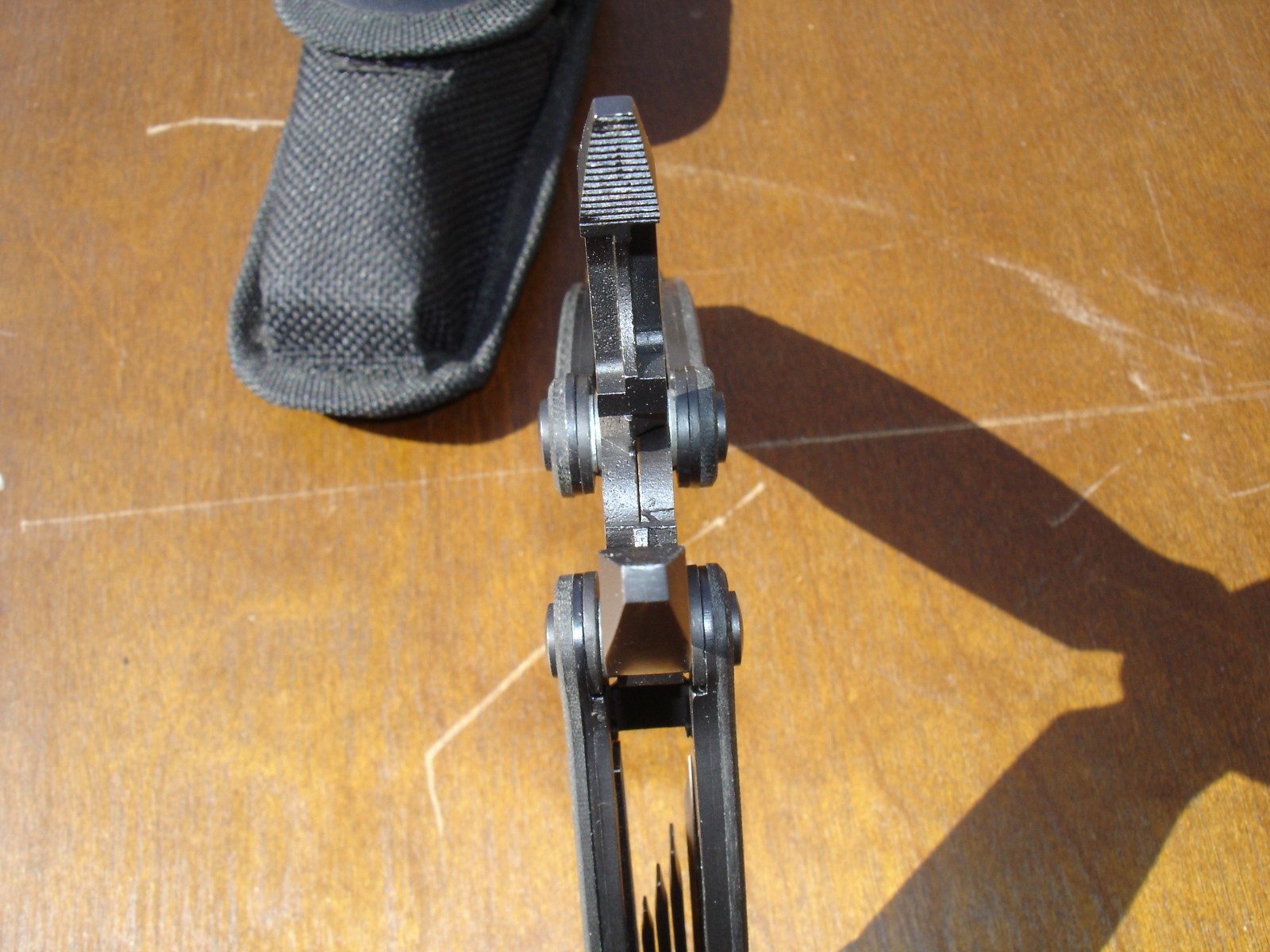 Caspian M1911 Pocketsmith Multitool With Sheath – Black