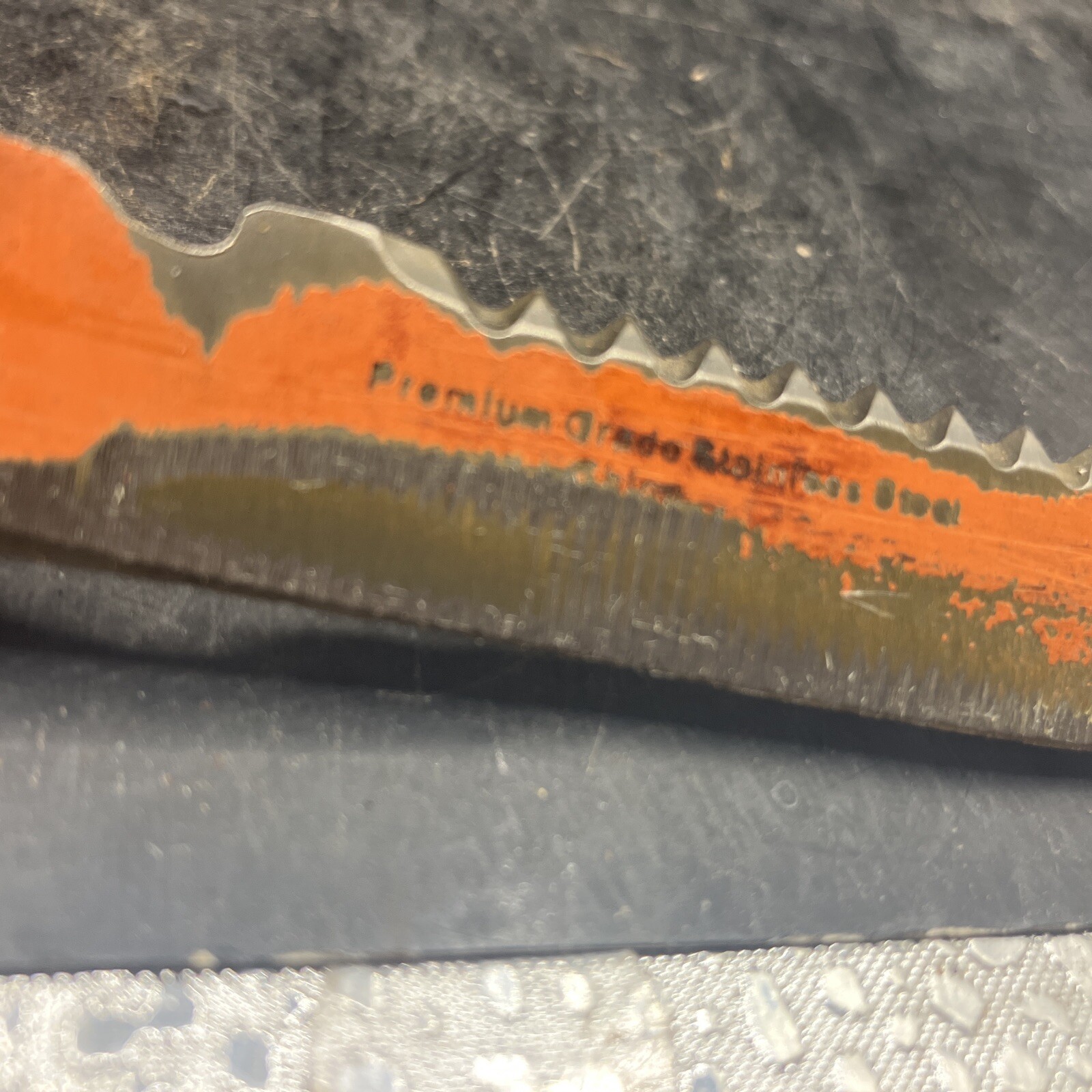 Genuine Evolution Premium Grade Stainless Steel Knife with Blade Cover. AD