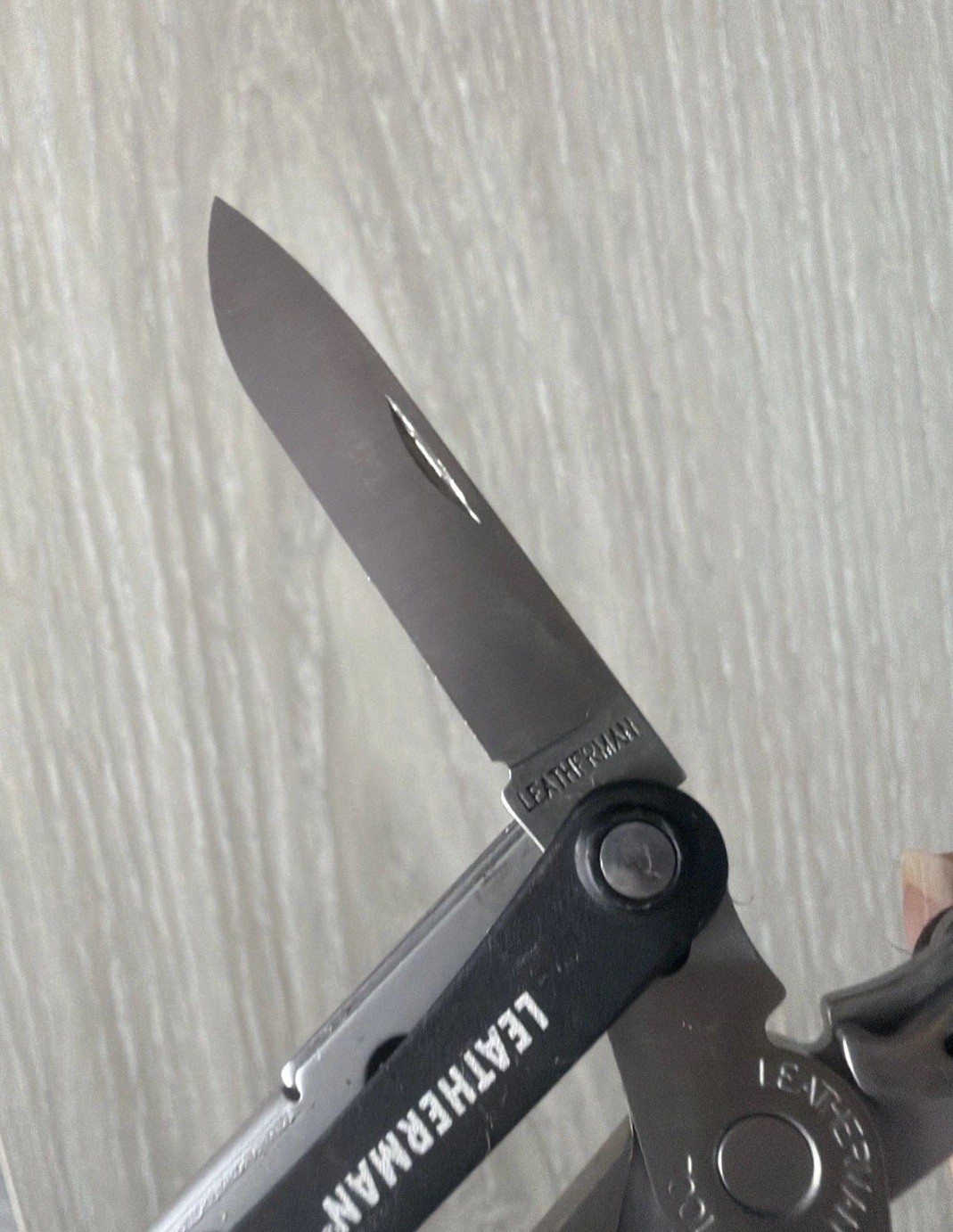 Leatherman Squirt PS4 MultiTool Plier Scissors Knife File Drivers Black Matte