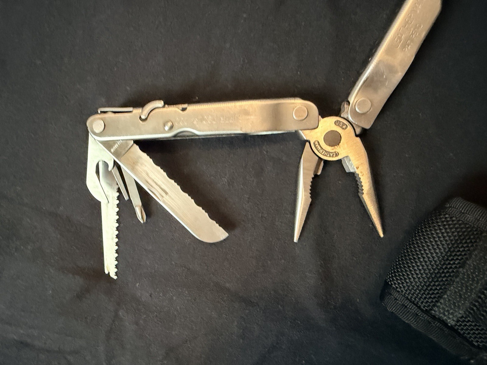 Leatherman Super Tool 200 Multi-Tool Knife w/ Sheath – Pat Pend