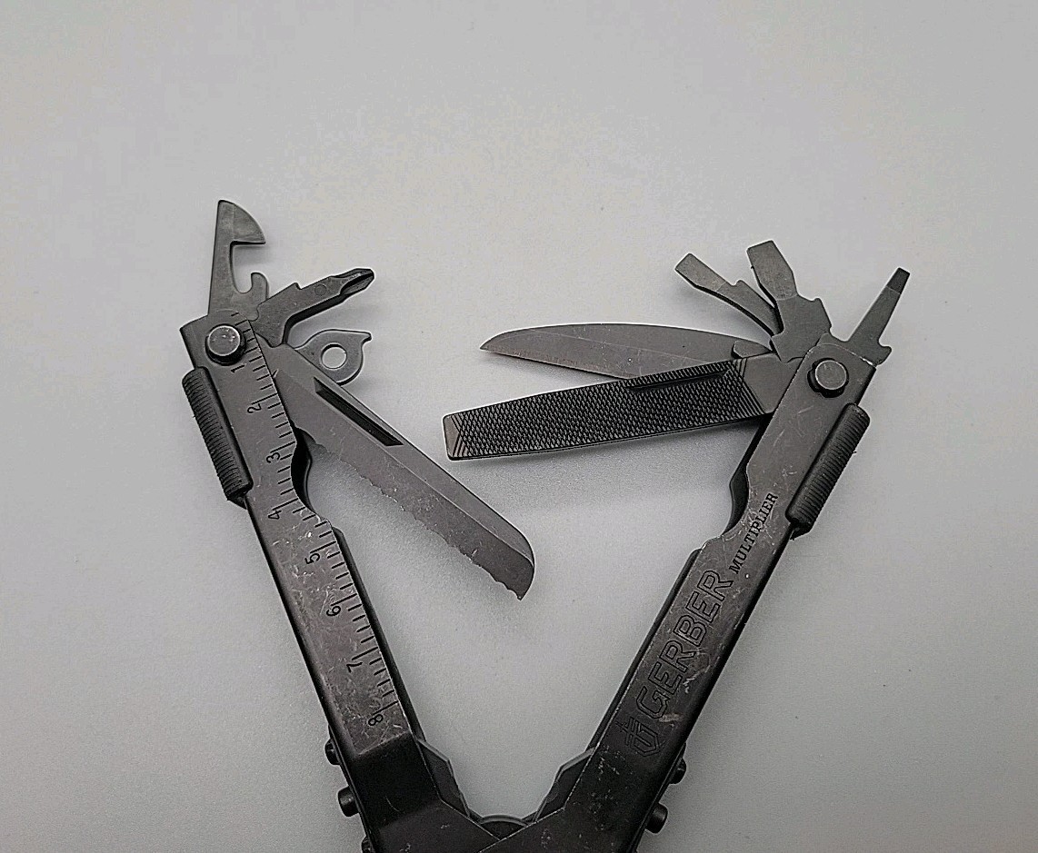 Gerber Multiplier MP600 Multi-Tool – Black – Needle Nose Carbide Cutter Pliers