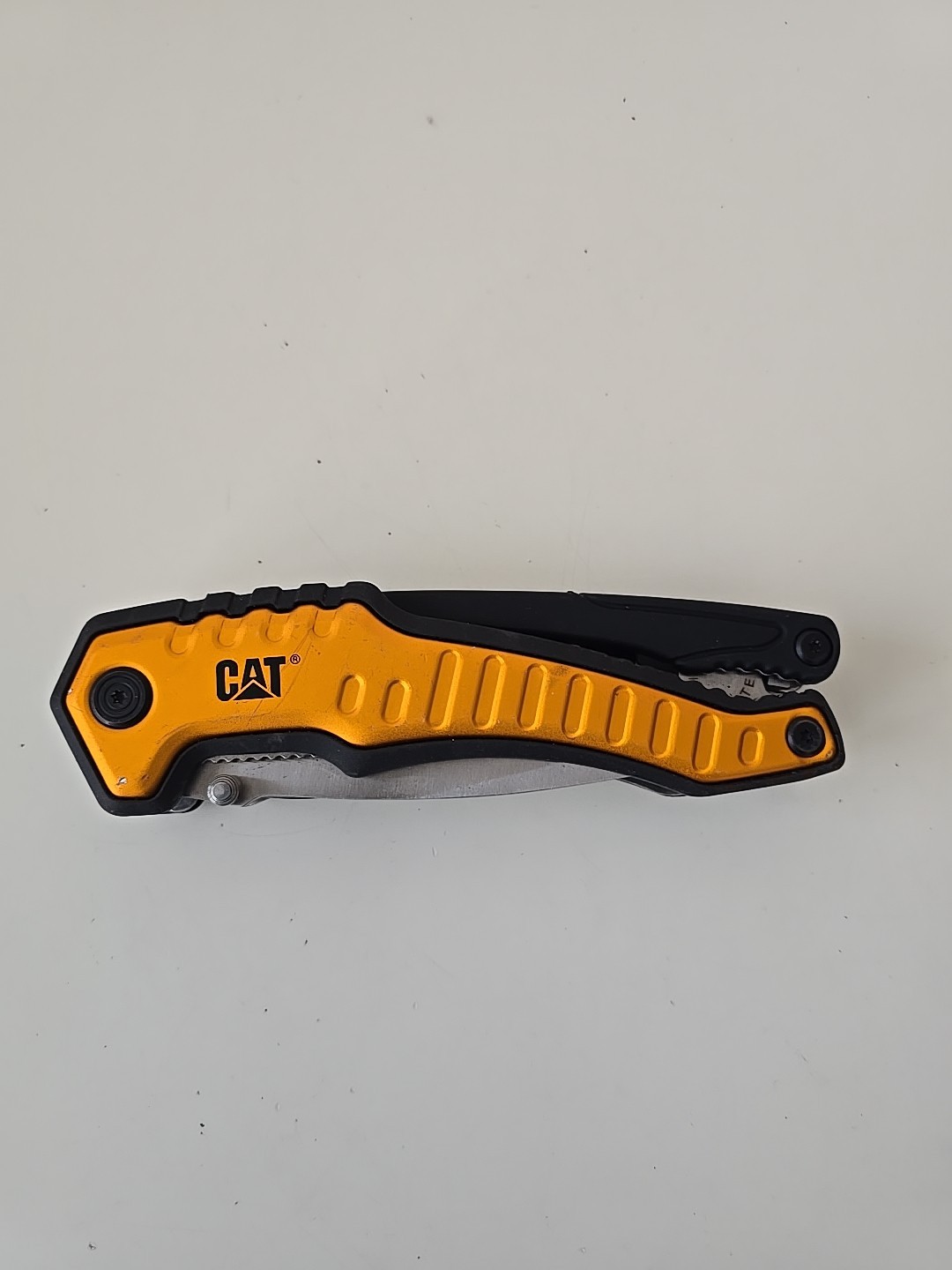 🌟CAT XL 9-in-1 EDC Multi-Tool Pliers, Knife, Saw, NICE!