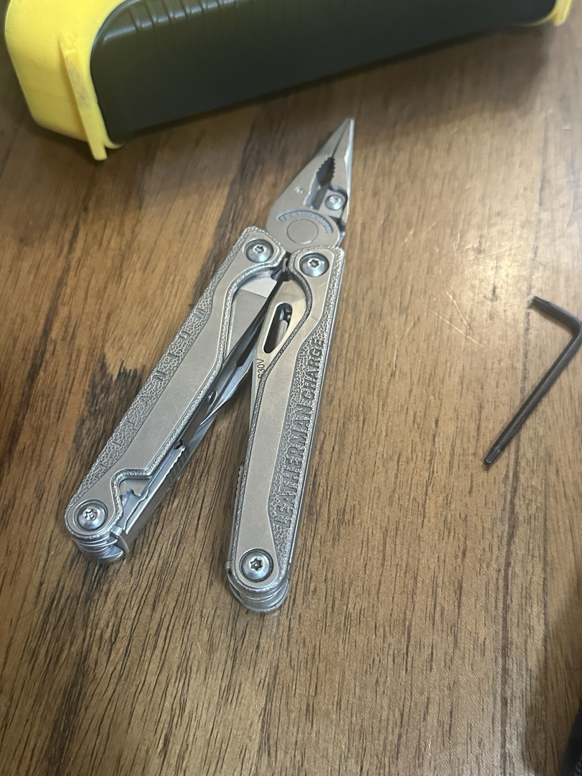 Leatherman Charge Plus TTI Survival Kaito KA500 Emergency Radio Flint Fire Rod+