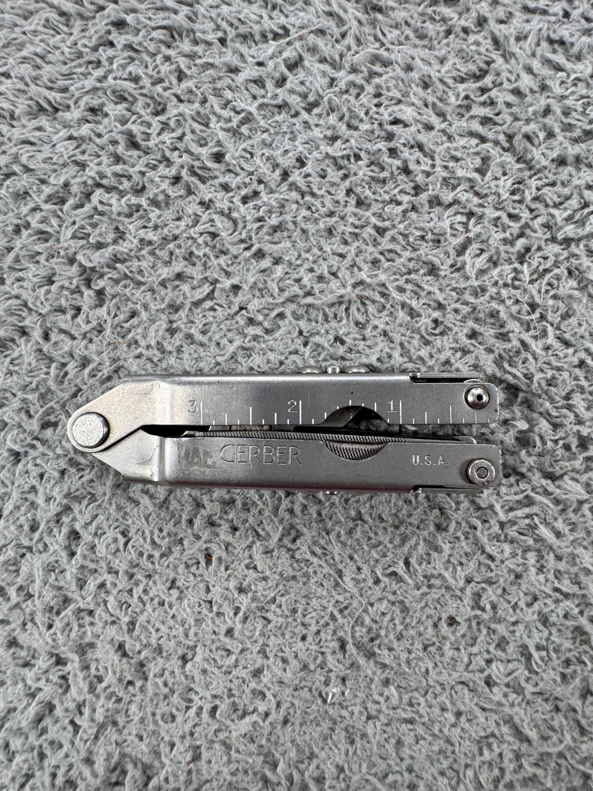 Gerber Multi-Plier 600, Carbide Cutters, Bluntnose – Gray