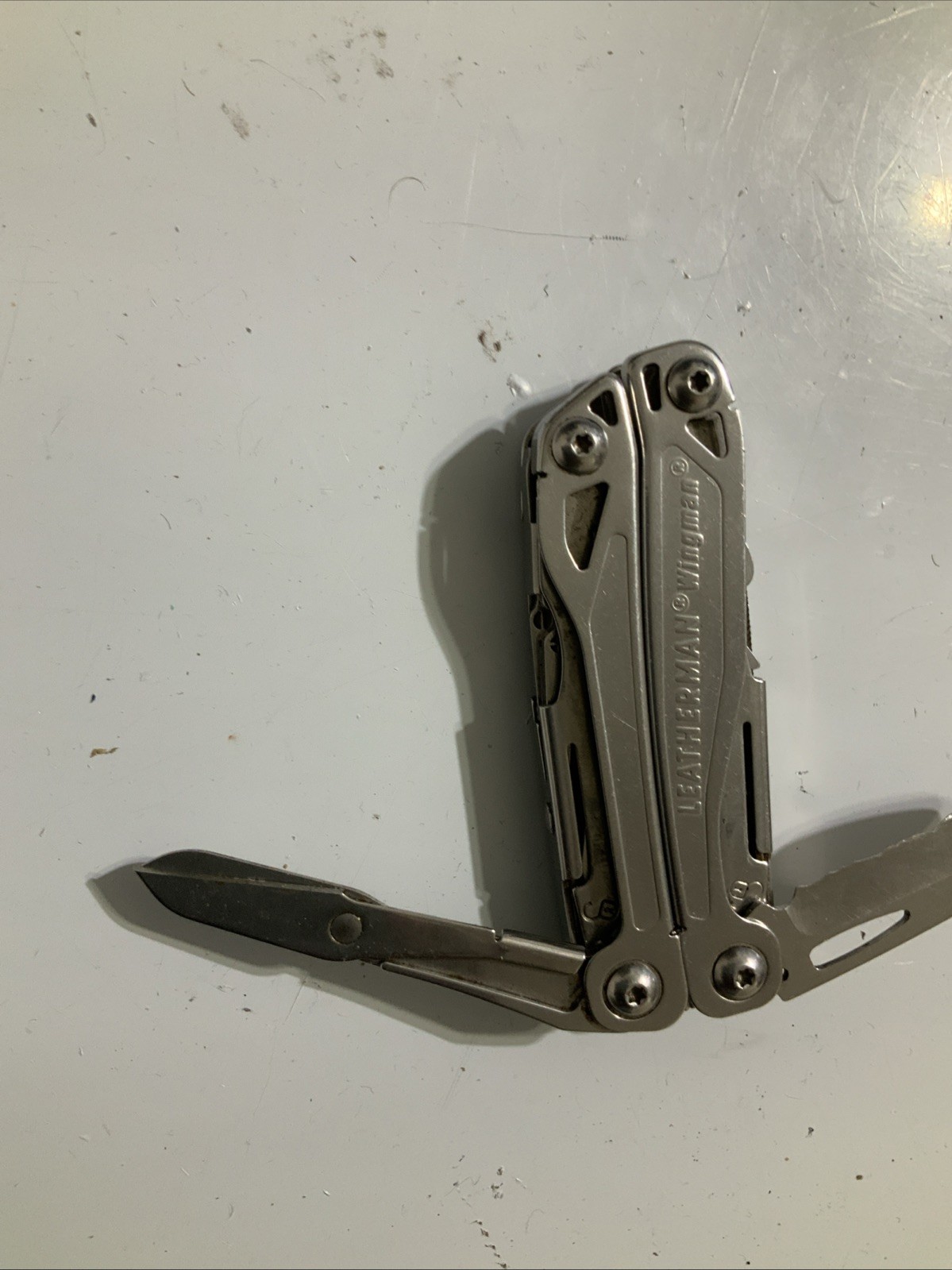 Leatherman Wingman stainless Steel Multi tool with Pocket Clip