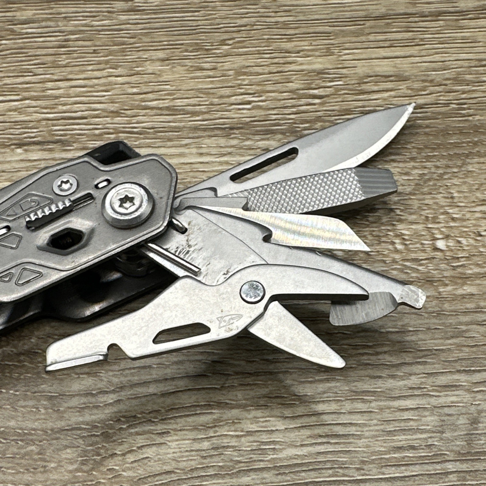 Gerber Truss Multi-Tool Pliers Knife Folding EDC FAST SHIPPING!