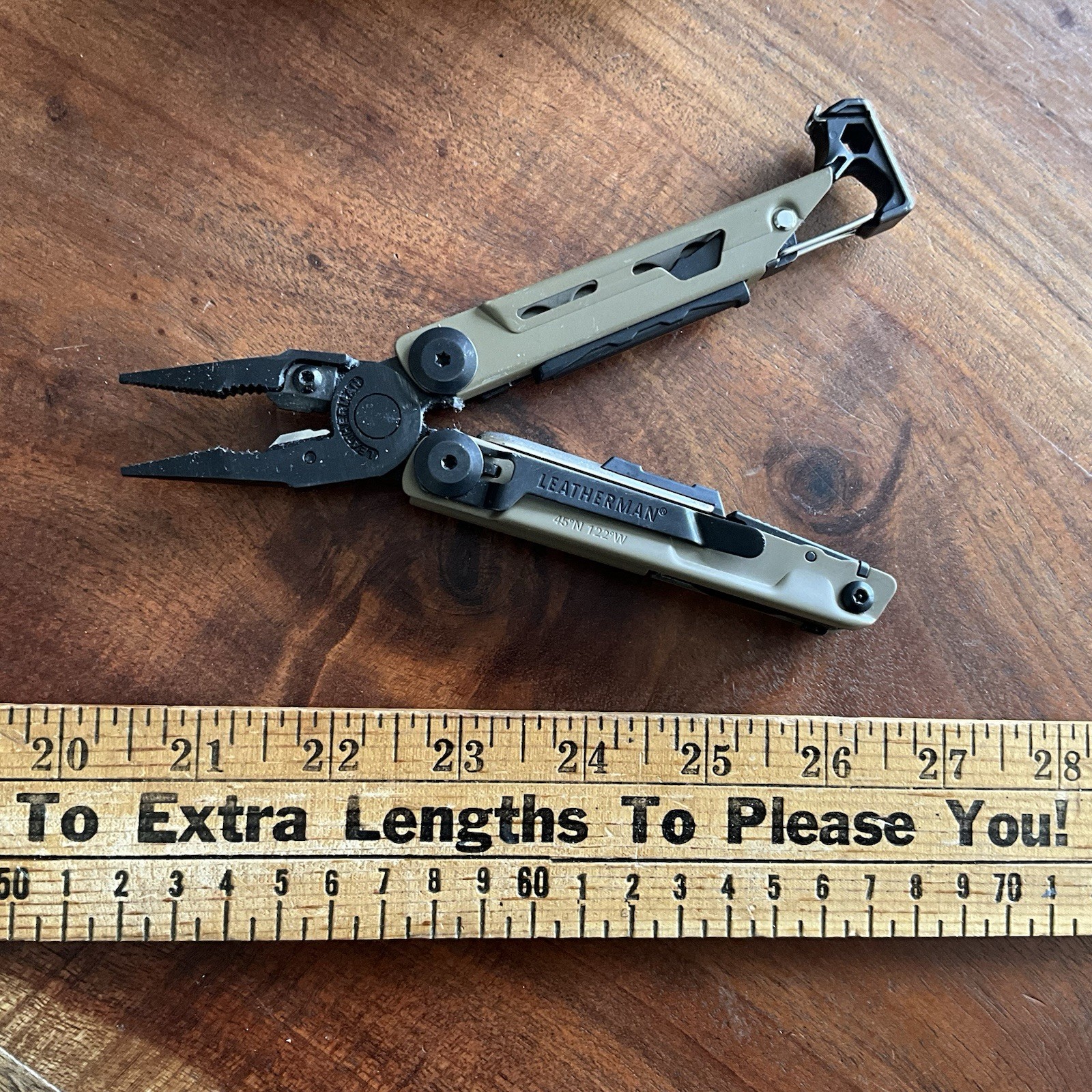 Leatherman Signal Multi-Tool Coyote Tan With Sheath Jan 2025 Date Code (0125)