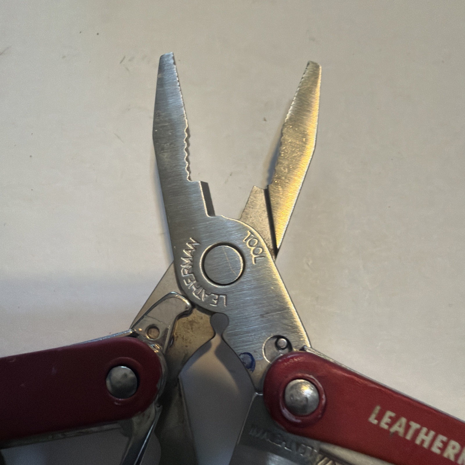 Leatherman SQUIRT PS4 Multi-Tool With Pliers Scissors Knife Red Discontinued