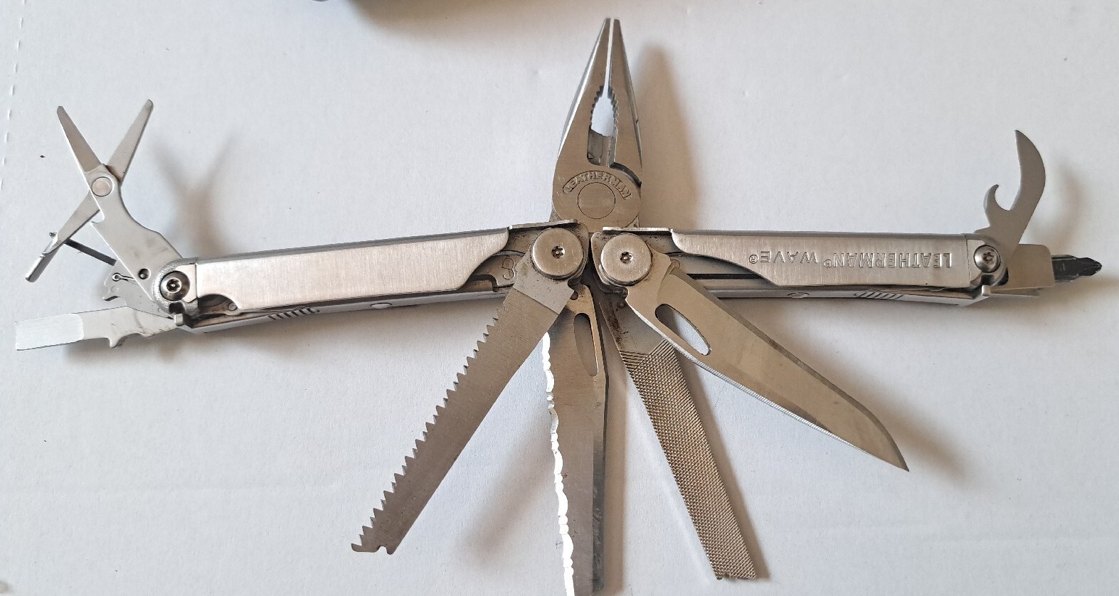 Leatherman Wave Stainless Multi-Tool w/Nylon Sheat Used