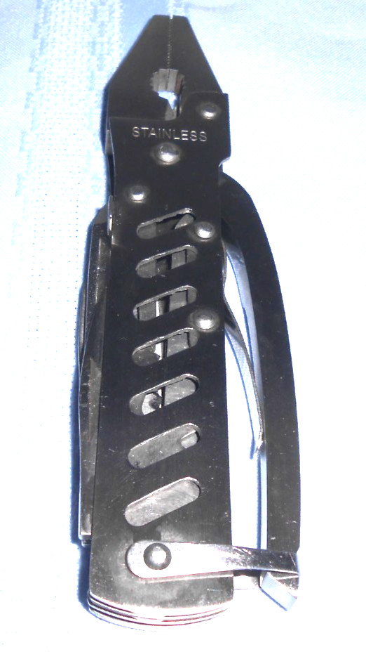 Stainless Multifunctional Hiking Tool Pliers Use