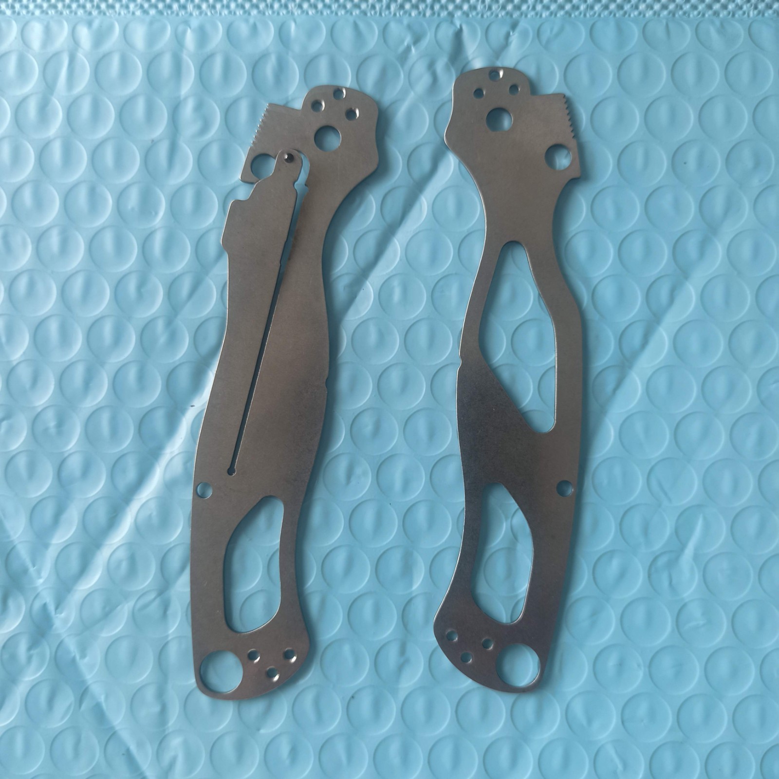 New Silver Weight Reduction Liners Spacer For Spyderco C81 Paramilitary2