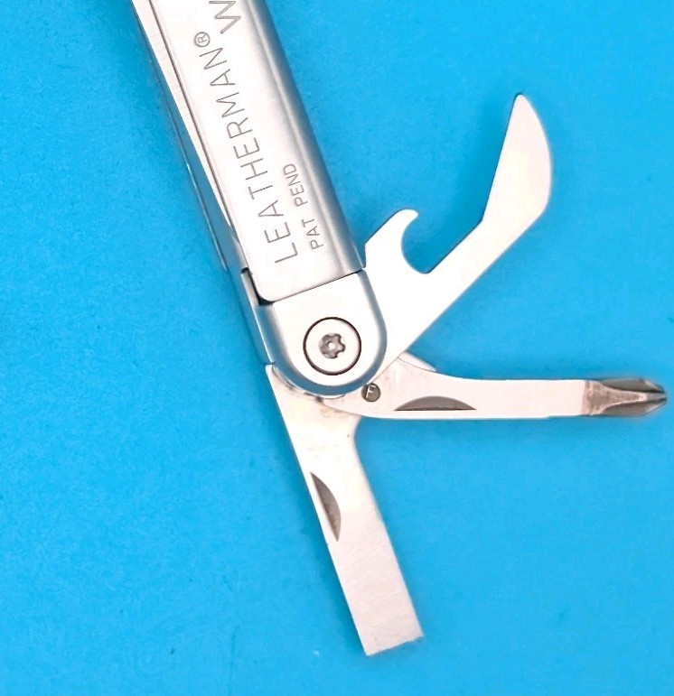 Vintage Leatherman Wave Original Multi Tool! Dated 0402 (APR, 2002) WITH SHEATH!