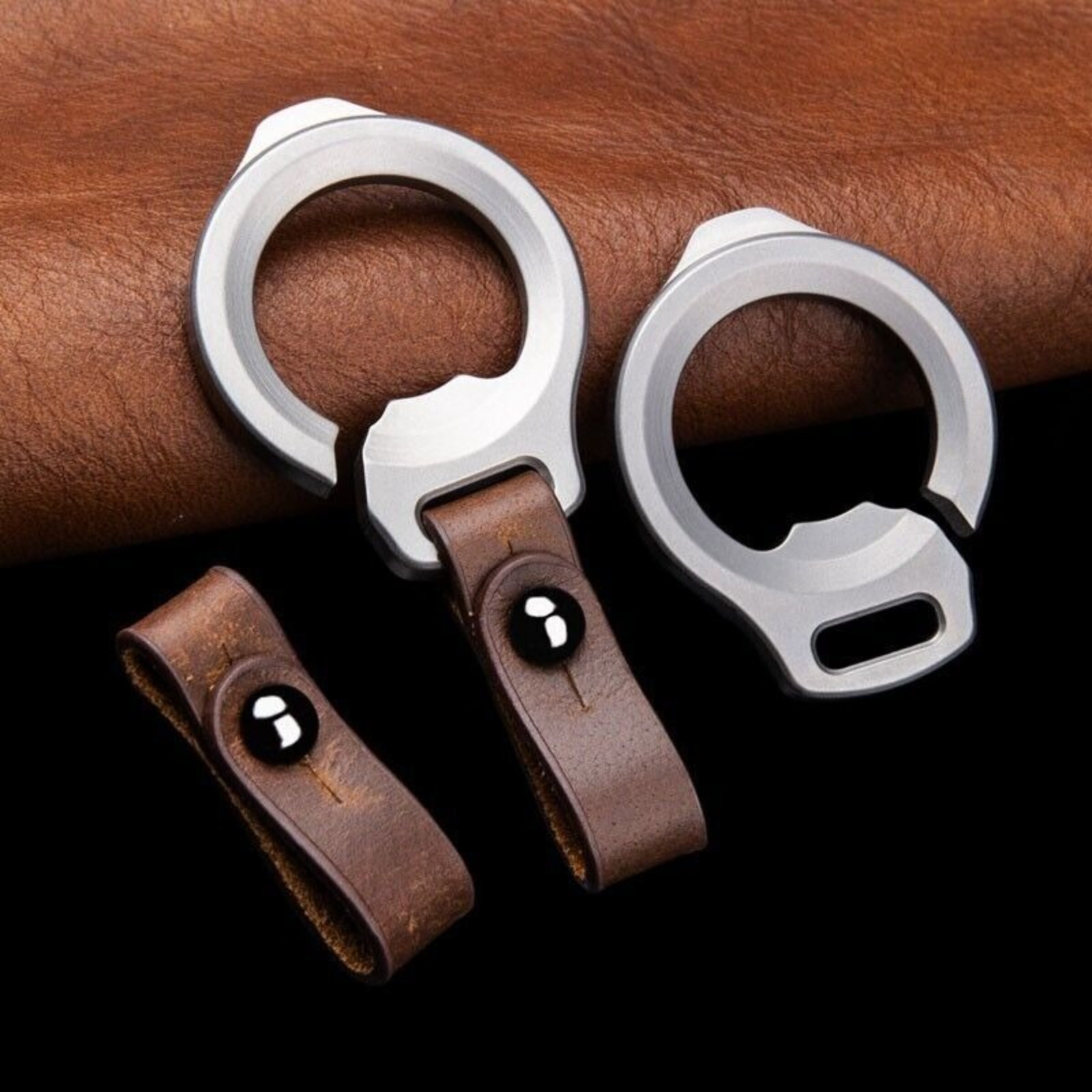 Titanium Alloy + Leather Keychain Car Key Bag Portable EDC Opener Crowbar Cutter