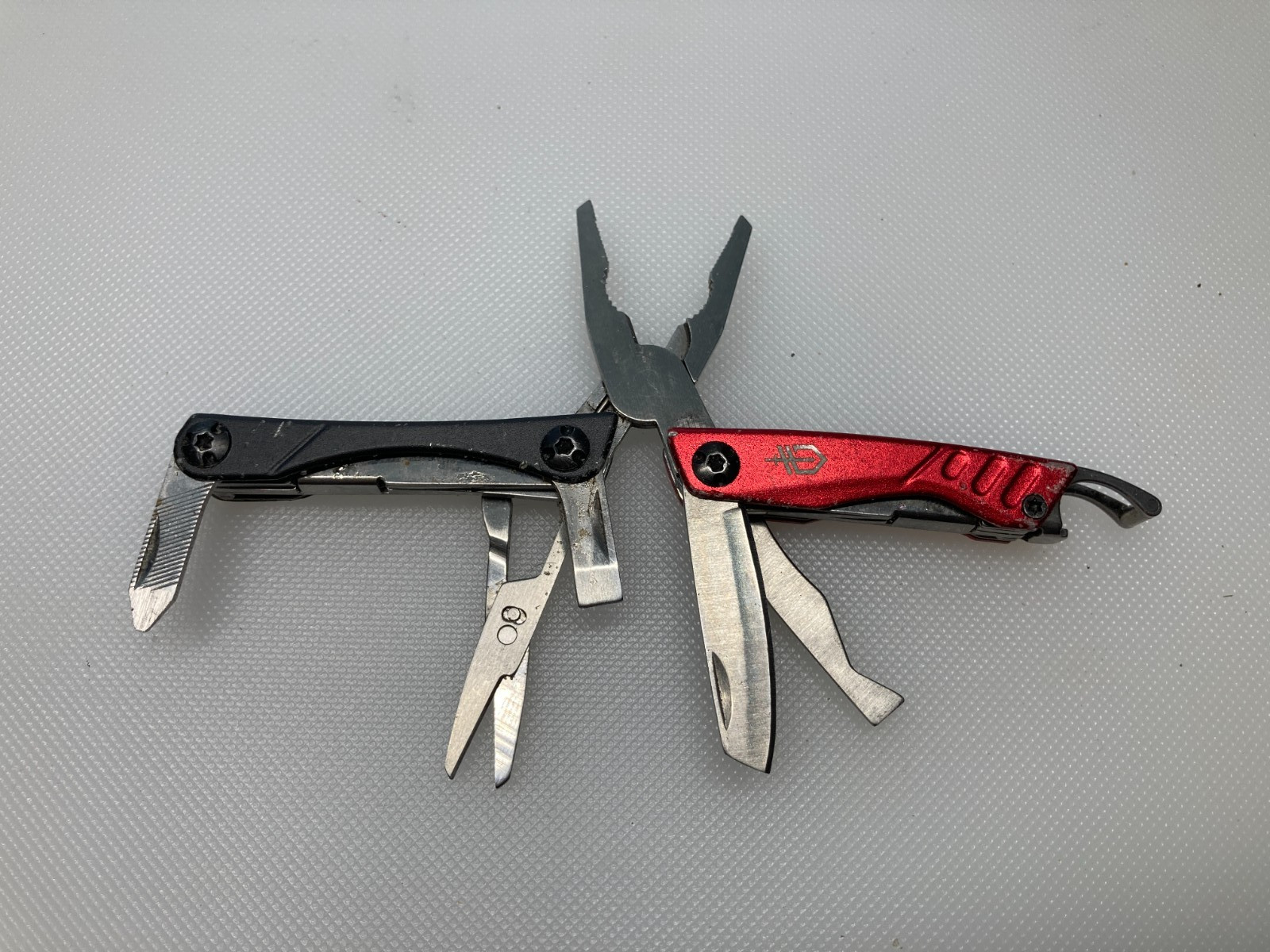 Gerber Dime Mini Multi-Tool, Knife, Pliers, Scissors, Red (D)
