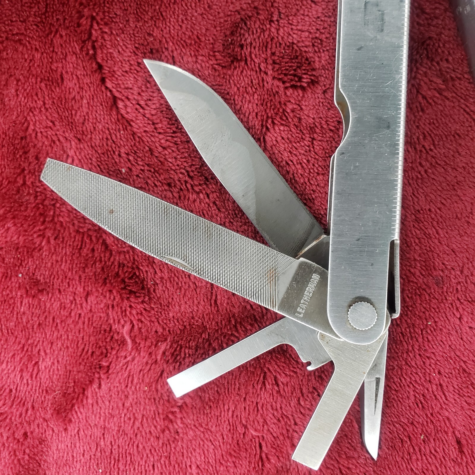 🔪 🔪 Leatherman Super Tool Multi Tool with Sheath.