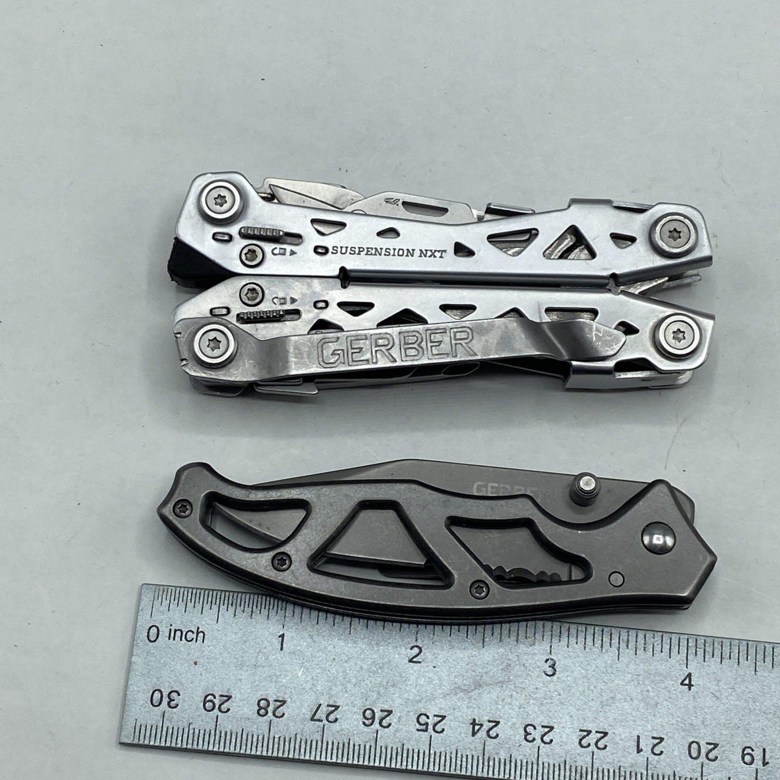 Gerber Suspension NXT & Paraframe II Knife Combo – Silver & Ti Grey