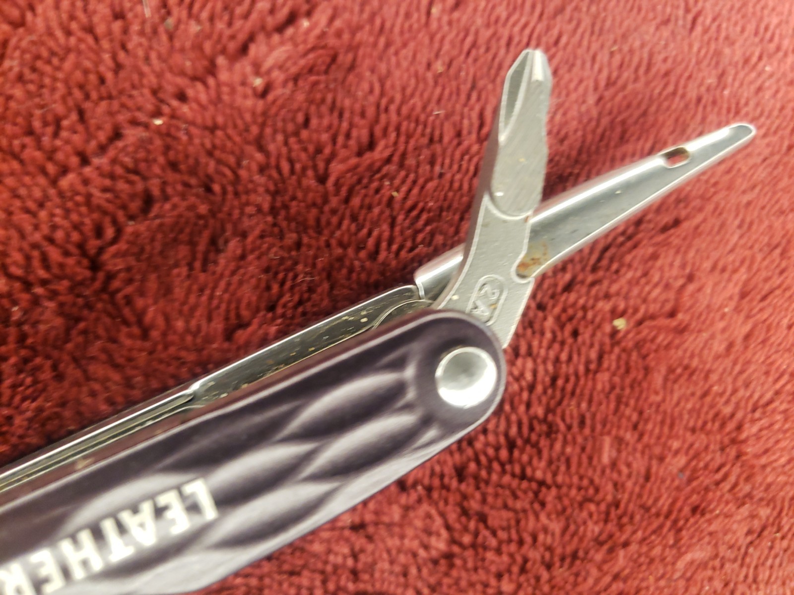 🔪 Leatherman Juice CS4 Multi-Tool Stainless Pliers Multi Tool Gray
