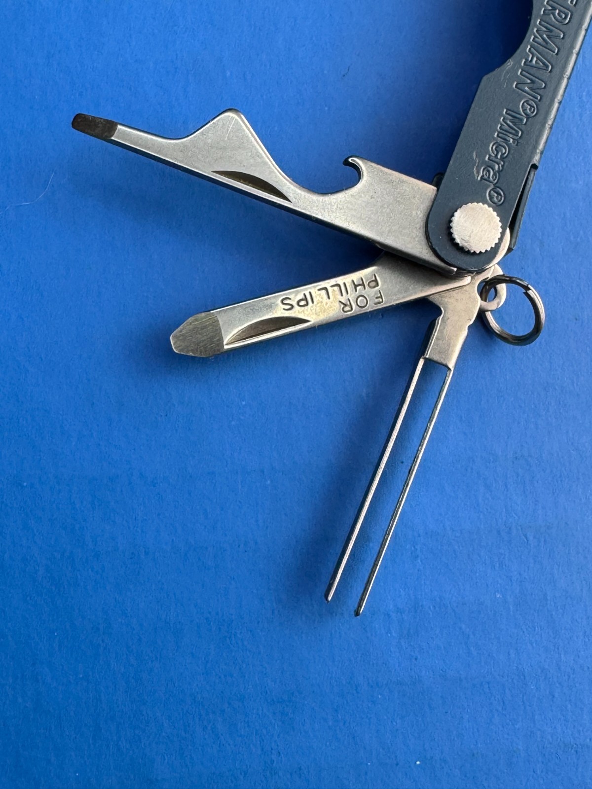 Leatherman Micra 10 in 1 Multitool Anodized Aluminum – Navy Blue