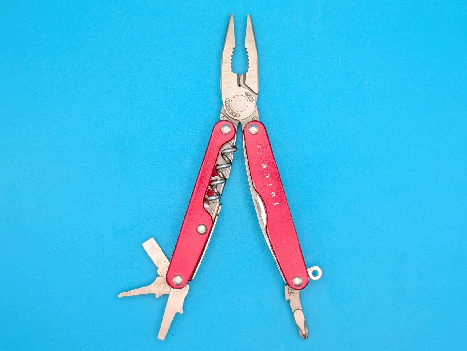 Leatherman Juice C2 Red Multi Tool! RETIRED!