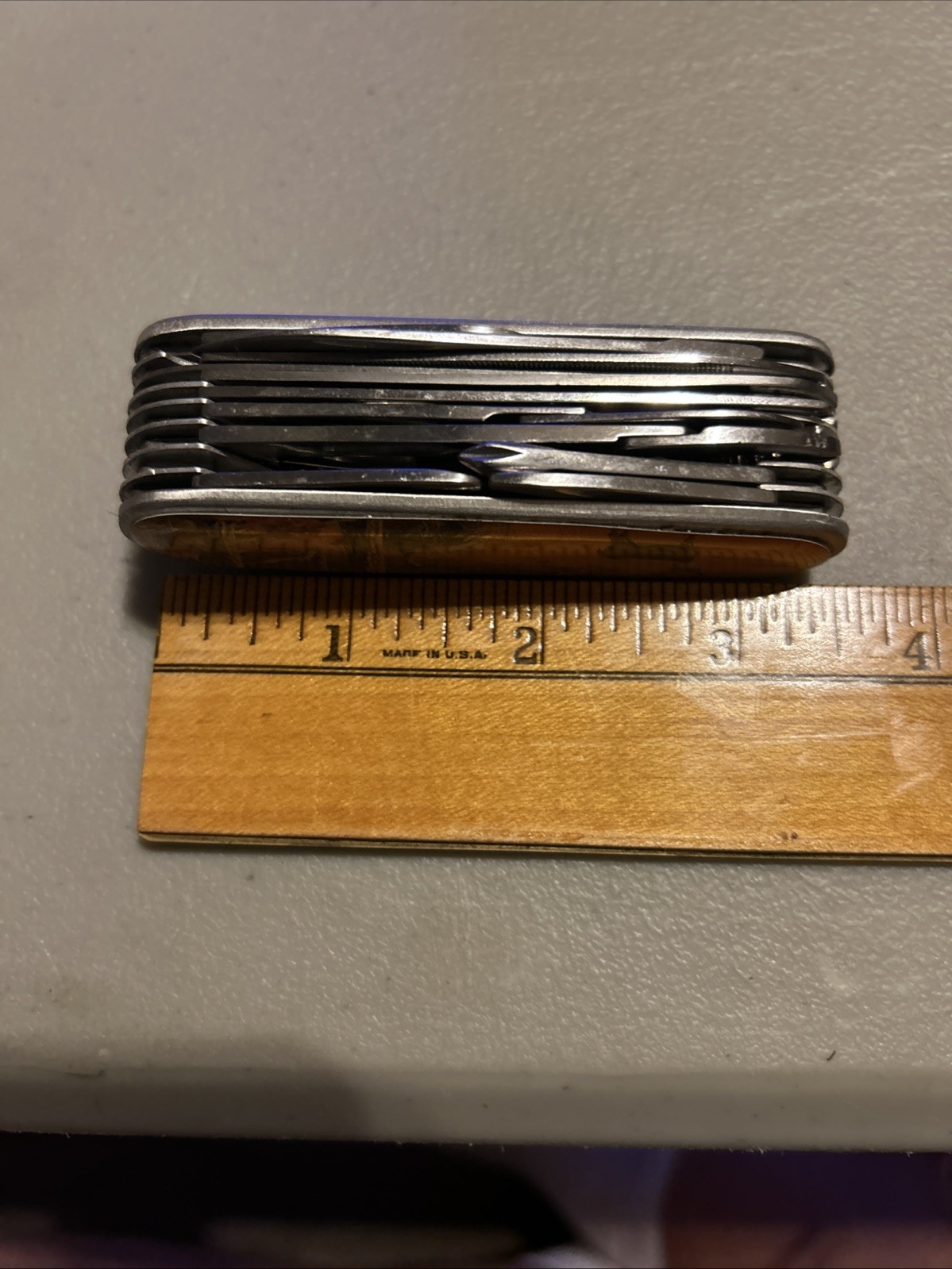 Utility Knife, multi tool numerous tools, with sheath 13 Knifes & Tools Deers