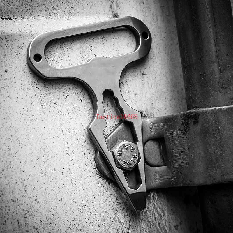 EDC Stainless Steel Wrench Bottle Opener Key Chain Ring Crowbar Pry Bar