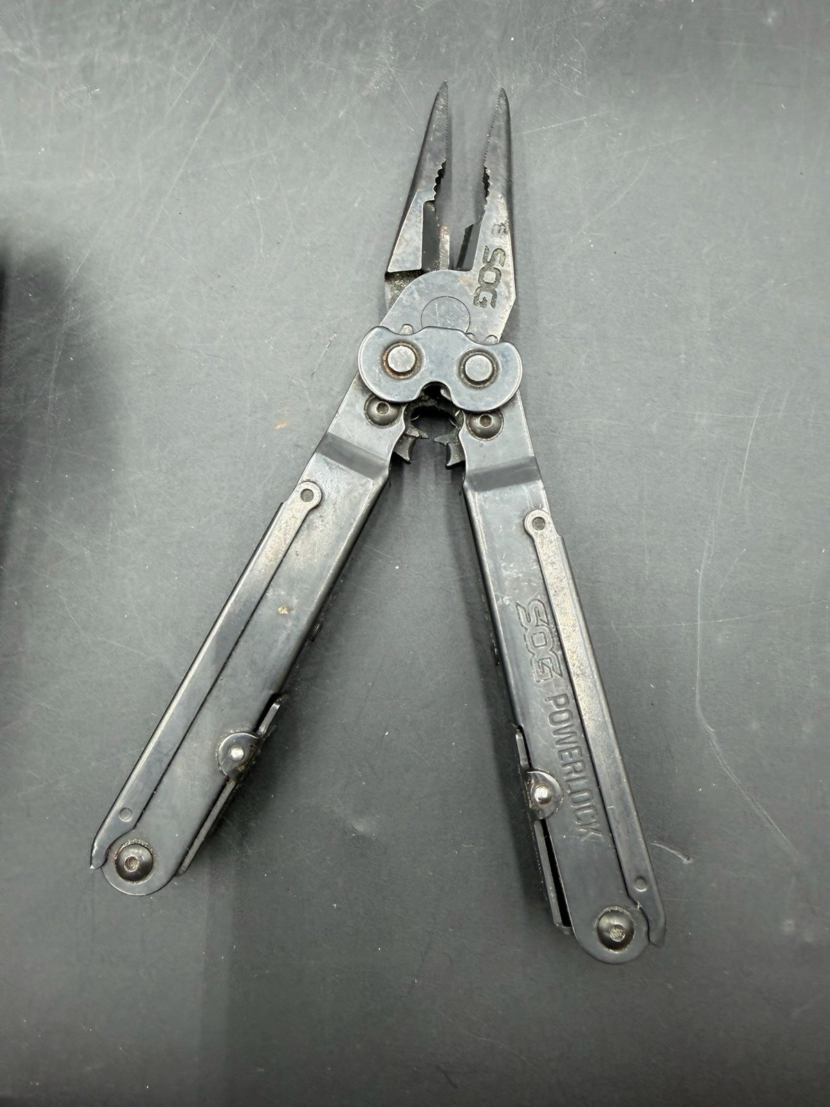 SOG Powerlock V-Cutter Multi-Tool with Carrying Pouch Black