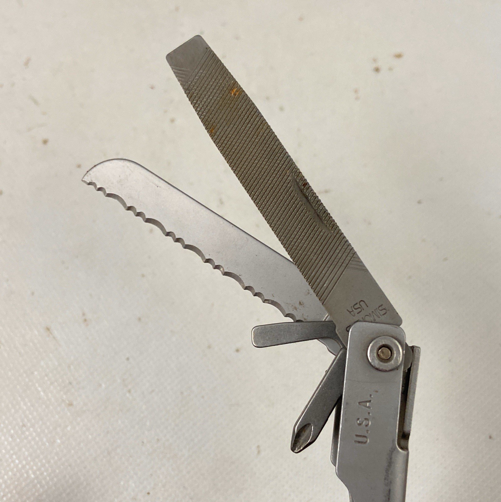 🌟Gerber USA MP400 Blunt Nose Multi-Tool, Pliers, Knife, **BROKEN CAN OPENER**