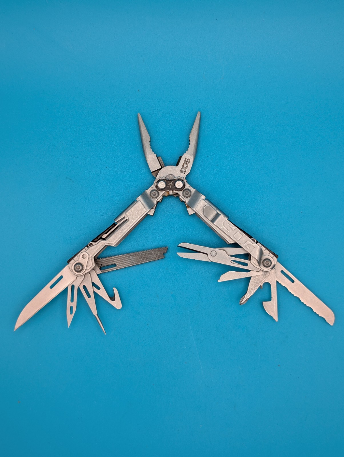 SOG PowerPint Tool Compact Lightweight Silver Multi-Tool!