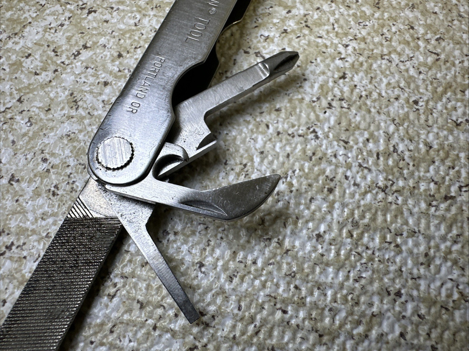 VTG Original Leatherman Multi Tool W/Original Leatherman Sheath “0696” Read Desc