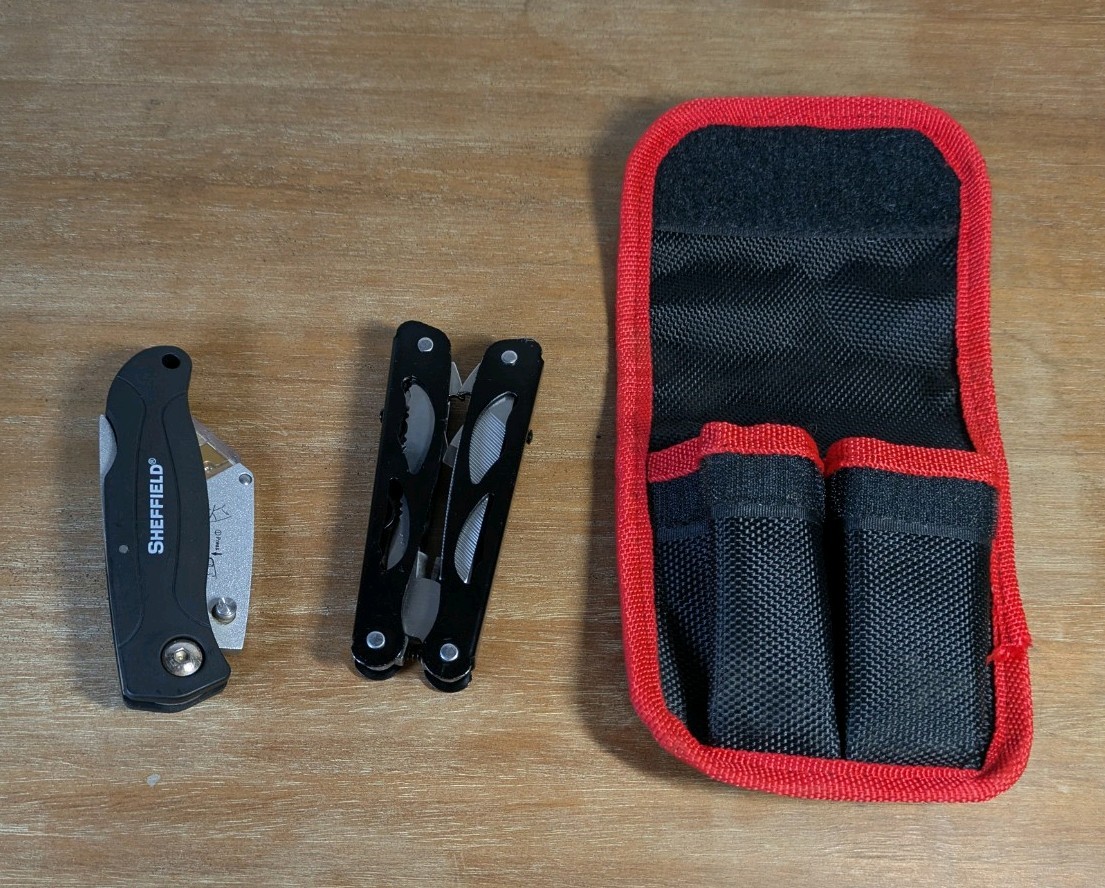 Sheffield Mulitool And Utility Knife In Black And Red Belt Case