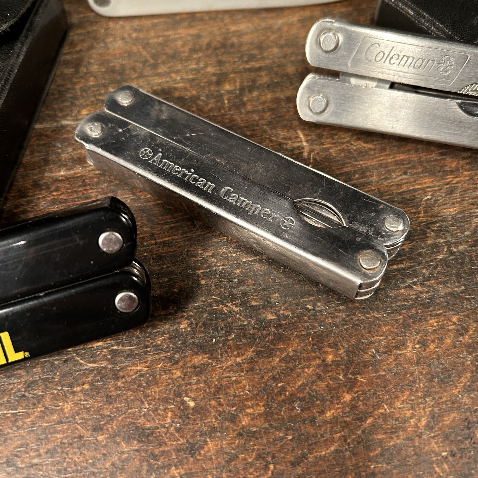 Vintage Multi Tool Lot (4) Knife Pennzoil Eagle Coleman American Camper