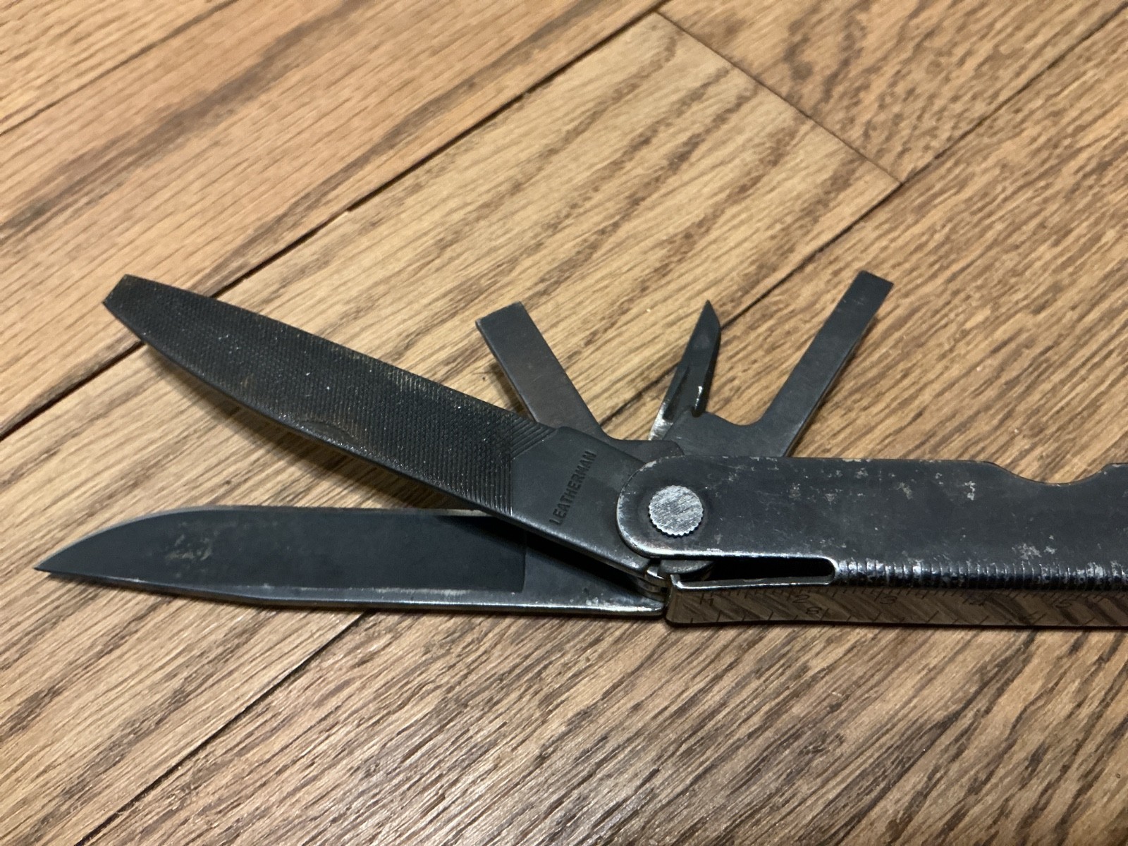 Leatherman Super Tool black oxide with leather sheath, USA made, original