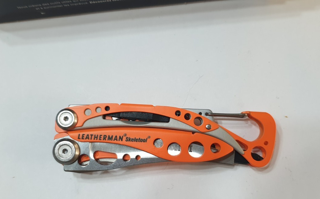 🔥🔥 Leatherman Mini Rare Retired Multi Tool Keychain Size Fold to Full Size