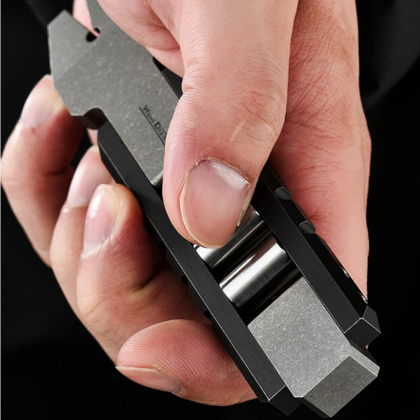 Titanium Alloy EDC Pry Bar Multi-Tool with Fidget Roller Pocket Clip Outdoor