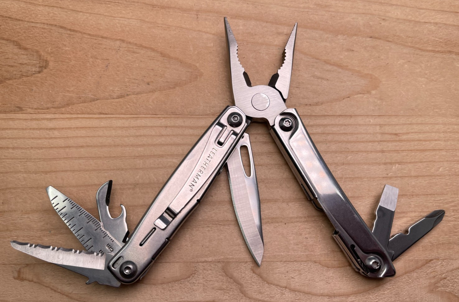 Leatherman Bolster Folding Multi-tool Knife Plier