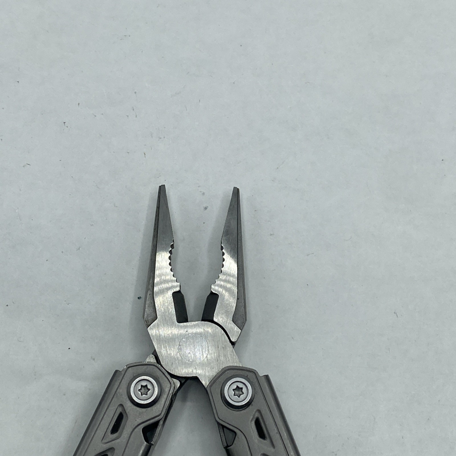 Gerber Truss Multi Tool – Gray
