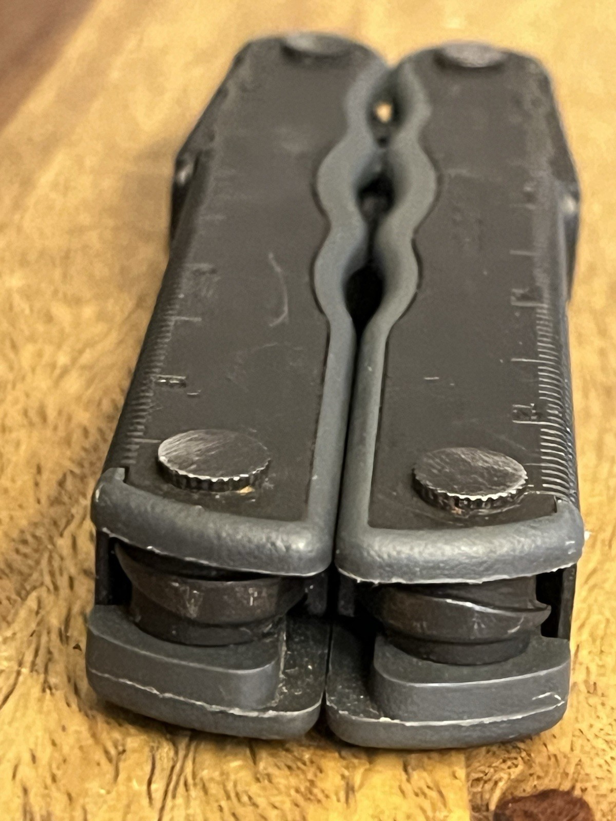 Rare Leatherman Fuse Black Oxide Multitool SUPER Nice!! DISCONTINUED w/Sheath