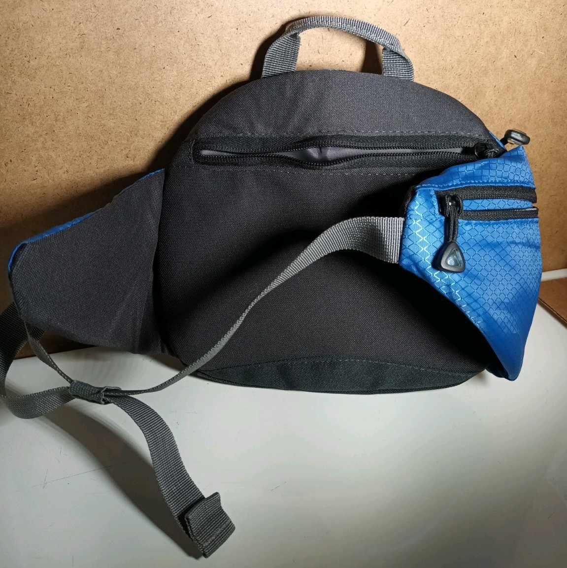 Lake & Trail Fanny Pack Blue/black With Carry Handle