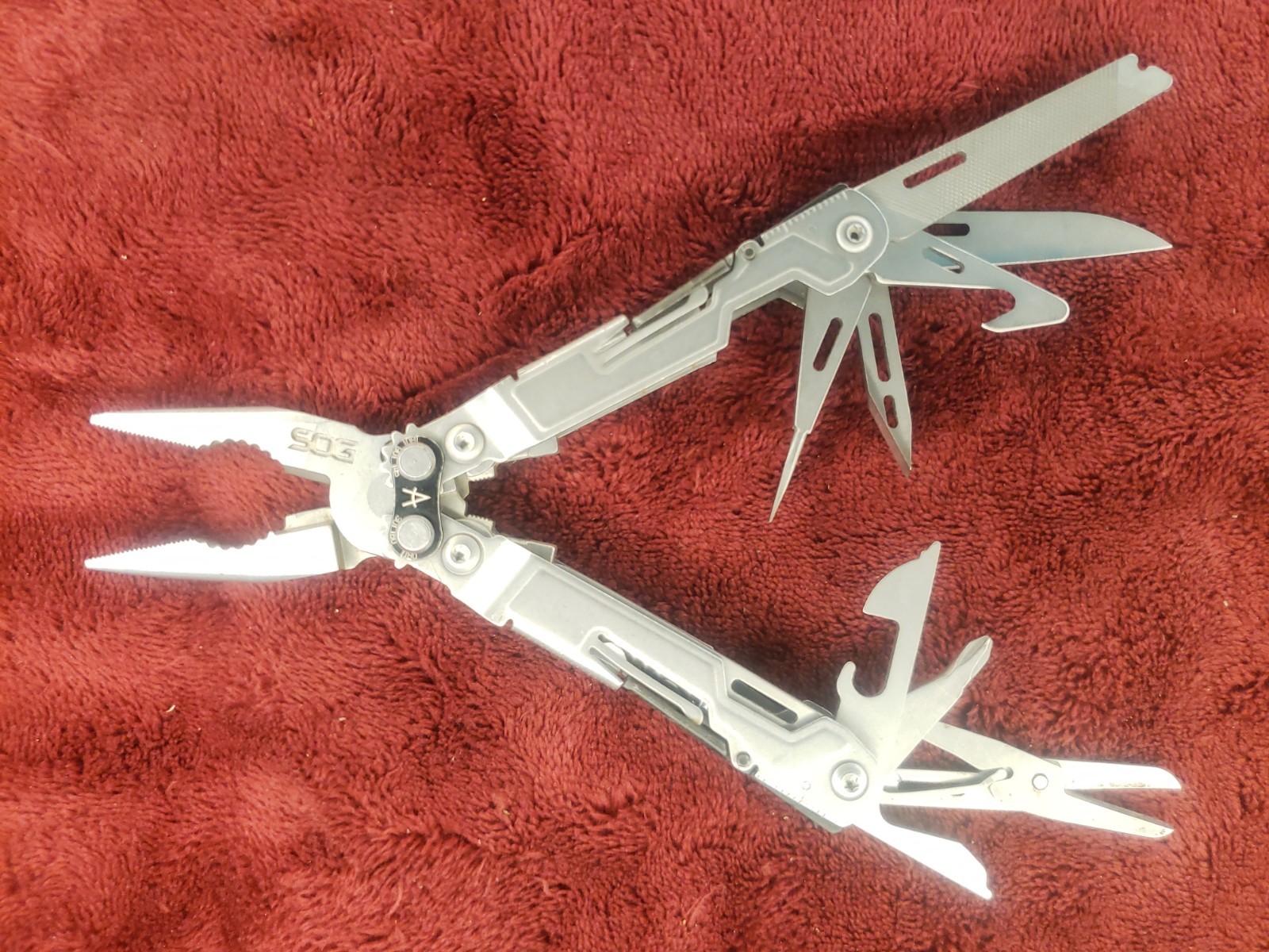 SOG PowerPint Multi-Tool Pocket Knife Folding Pliers