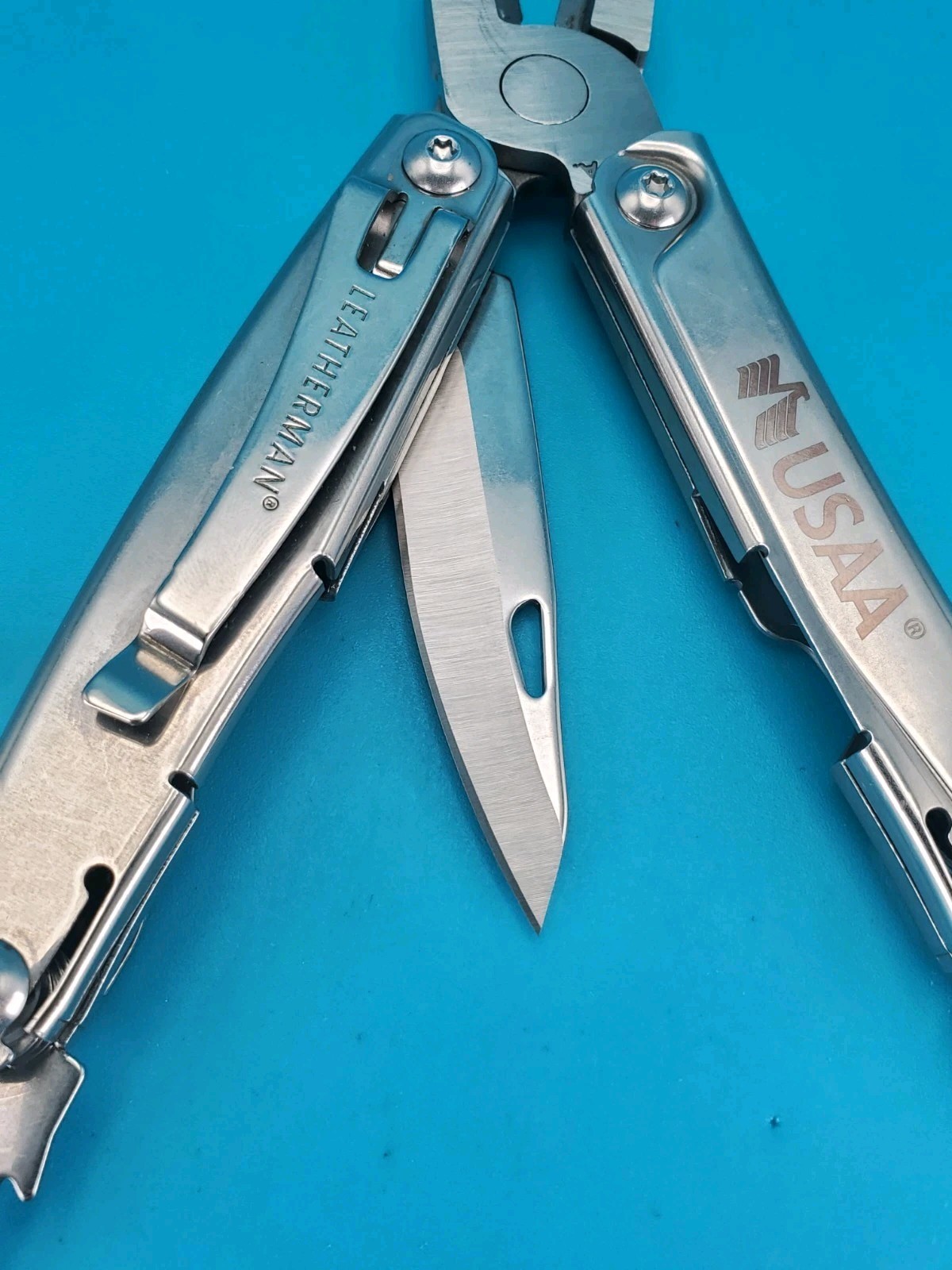 Leatherman Rev 3.8″ Multi-Tool, Stainless! USAA
